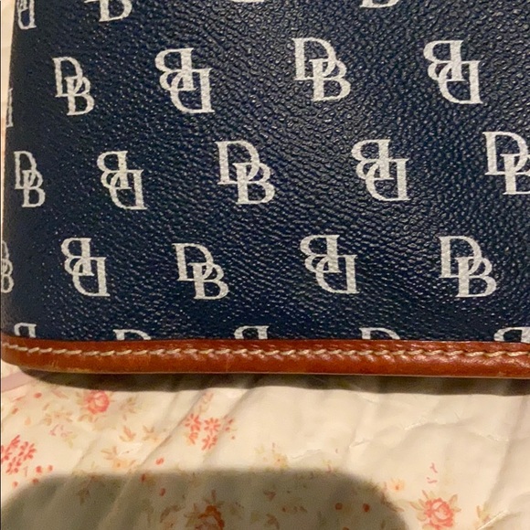 Dooney and Bourke Purse - Picture 11 of 16